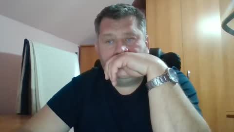 freeboy80180 online show from 12-09-24, 06:46