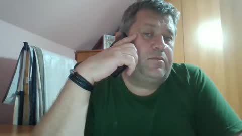 freeboy80180 online show from 09-24-25, 05:38