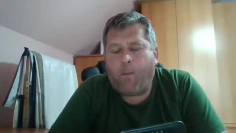 freeboy80180 online show from 09-26-25, 02:54