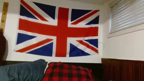 Snapshot of freemee1 chatting on 11-17-25, 09:42 onenutwonder online show from 11-17-25, 09:42