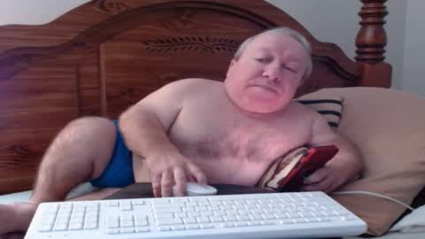 Cute Lil Man online show from 11-28-25, 05:43