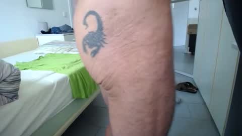 Snapshot of freiherr111 chatting on 09-16-25, 05:41 Walter Fischer online show from 09-16-25, 05:41