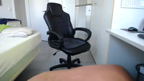 Snapshot of freiherr111 chatting on 09-21-25, 05:42 Walter Fischer online show from 09-21-25, 05:42