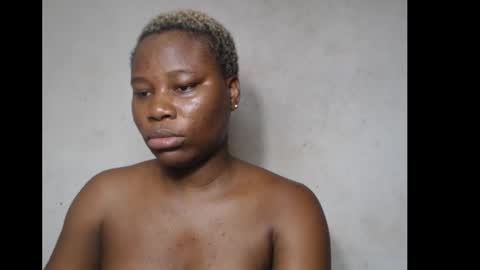 frekkymorelle online show from 10-24-25, 04:42