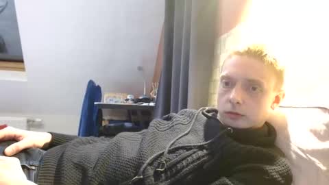 Snapshot of french59121 chatting on 12-22-24, 05:42 Antoine online show from 12-22-24, 05:42