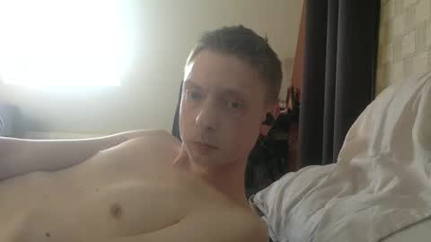 Snapshot of french59121 chatting on 03-08-25, 03:45 Antoine online show from 03-08-25, 03:45