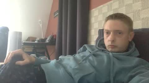 Snapshot of french59121 chatting on 10-17-25, 03:36 Antoine online show from 10-17-25, 03:36