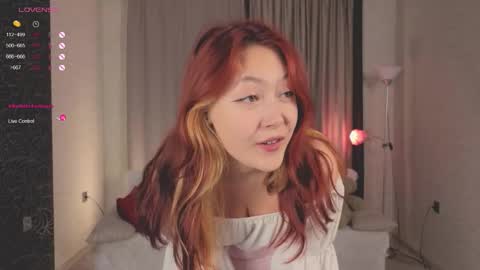 frencheseyes online show from 09-15-25, 01:33