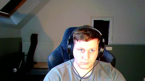 French fries online show from 11-23-25, 02:06