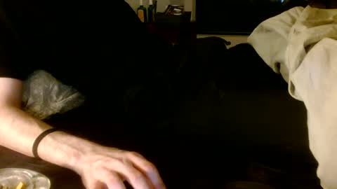 Snapshot of frenchms chatting on 01-15-25, 12:04 frenchms online show from 01-15-25, 12:04