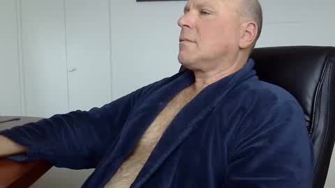 Snapshot of frenchrickdaddy chatting on 01-17-25, 02:18 Rick online show from 01-17-25, 02:18