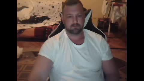 Snapshot of frenks117864 chatting on 12-16-25, 06:46 frenks117864 online show from 12-16-25, 06:46