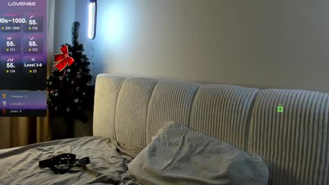 Alex or Andrzej online show from 12-22-24, 08:47