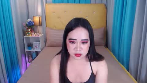 Snapshot of freshtsbigcum chatting on 02-17-25, 12:16 anna online show from 02-17-25, 12:16
