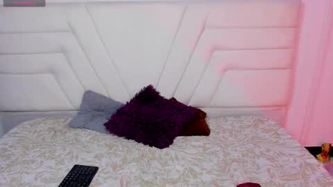 fresitalove01 online show from 02-24-26, 03:21