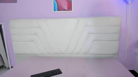 fresitalove01 online show from 03-26-26, 01:17