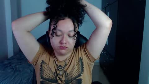 Louise  online show from 12-22-24, 01:34