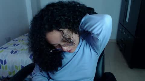 Louise  online show from 01-07-25, 09:29