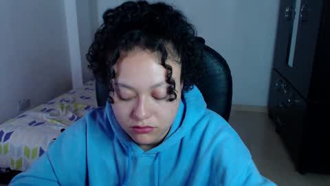 Louise  online show from 01-13-25, 07:21