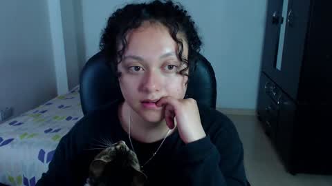 Louise  online show from 02-13-25, 04:11