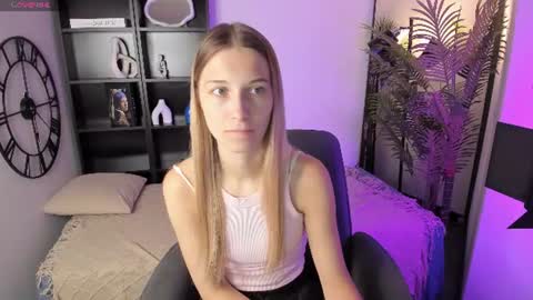 Laura online show from 07-06-26, 06:10