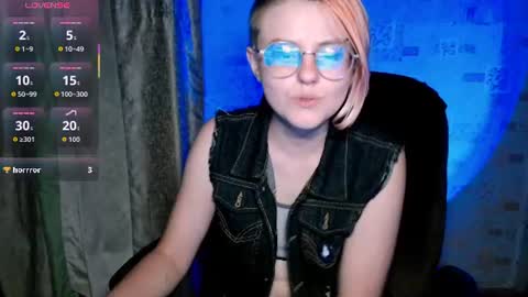 Snapshot of freya_kiss_ chatting on 07-24-26, 04:49 Freya online show from 07-24-26, 04:49