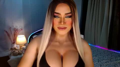 Snapshot of freya_lovestocum chatting on 11-04-25, 12:54 Miss Frea online show from 11-04-25, 12:54