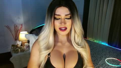 Miss Frea  online show from 01-17-26, 03:00