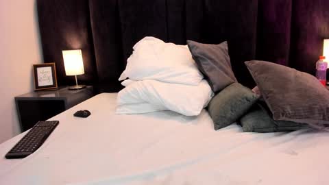 Snapshot of freyaa25 chatting on 10-11-25, 09:19 FREYA online show from 10-11-25, 09:19