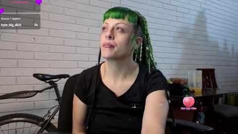 freyaa_sorceress online show from 09-15-25, 08:03