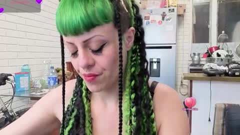 freyaa_sorceress online show from 10-01-25, 08:37