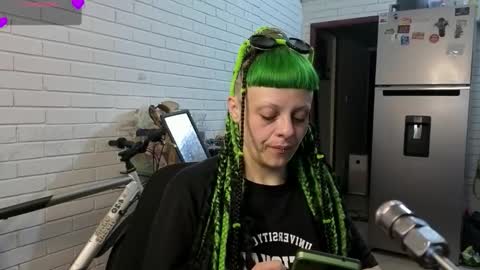 freyaa_sorceress online show from 10-12-25, 01:48