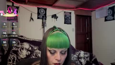 freyaa_sorceress online show from 02-12-26, 05:57