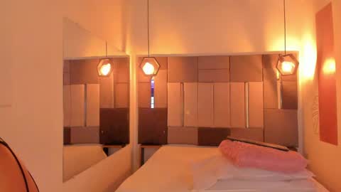  ALIS AND ALEX  online show from 04-28-26, 05:40