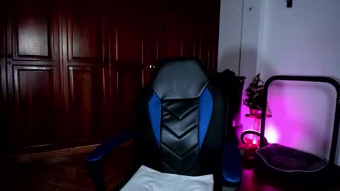 freyanatural online show from 12-19-25, 11:23