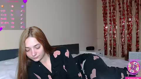 FreyaOliver online show from 04-18-26, 08:42