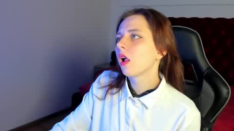 FreyaVeys online show from 05-31-26, 05:15