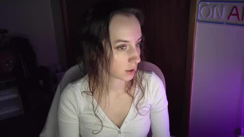 FreyaTheGemini online show from 12-19-24, 12:13