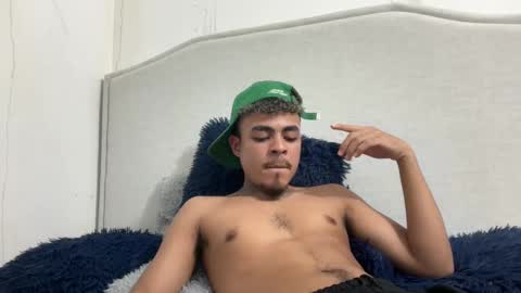 freyva_ online show from 09-19-25, 03:19