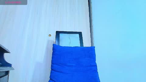 freyva_ online show from 04-07-26, 01:28