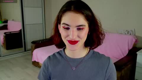 Frida online show from 01-04-25, 07:34