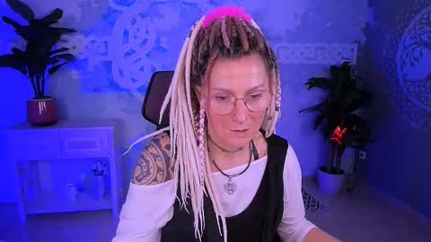 Frida Tander online show from 02-20-26, 07:43