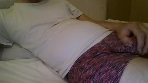 Snapshot of friendly_frank_18 chatting on 06-15-26, 10:45 friendly_frank_18 online show from 06-15-26, 10:45