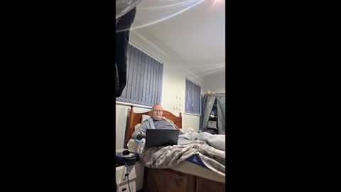 Snapshot of friendlydave528793 chatting on 12-16-25, 08:08 friendlydave528793 online show from 12-16-25, 08:08