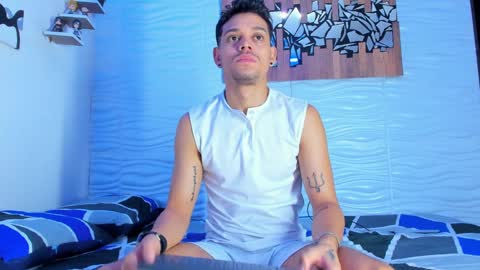 Adam y pitter online show from 09-15-25, 03:12