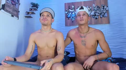 Adam y pitter online show from 10-06-25, 02:09