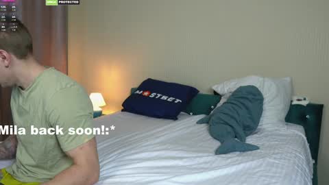 Snapshot of friendsurdreams chatting on 12-08-24, 03:02 friendsurdreams online show from 12-08-24, 03:02