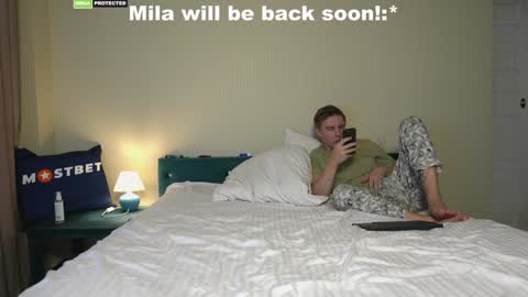 Snapshot of friendsurdreams chatting on 12-27-24, 12:23 friendsurdreams online show from 12-27-24, 12:23