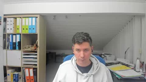 Snapshot of frikits chatting on 12-05-25, 05:53 Francois online show from 12-05-25, 05:53