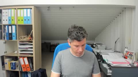 Snapshot of frikits chatting on 03-03-26, 05:52 Francois online show from 03-03-26, 05:52